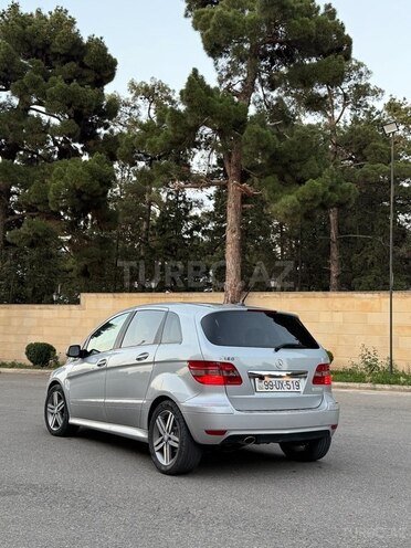 Mercedes B 180 2010, 87,000 km - 1.8 л - Tovuz