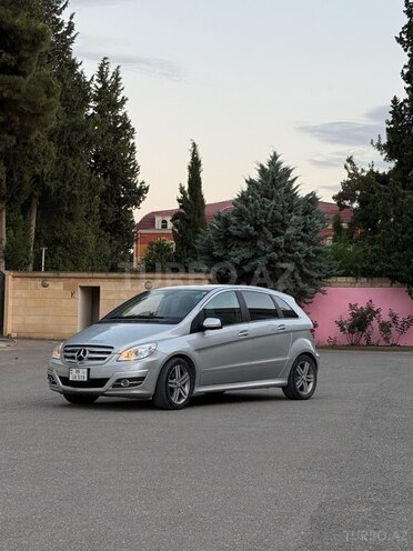 Mercedes B 180 2010, 87,000 km - 1.8 л - Tovuz