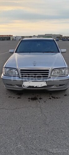 Mercedes C 240 2000, 370,000 km - 2.4 l - Bakı