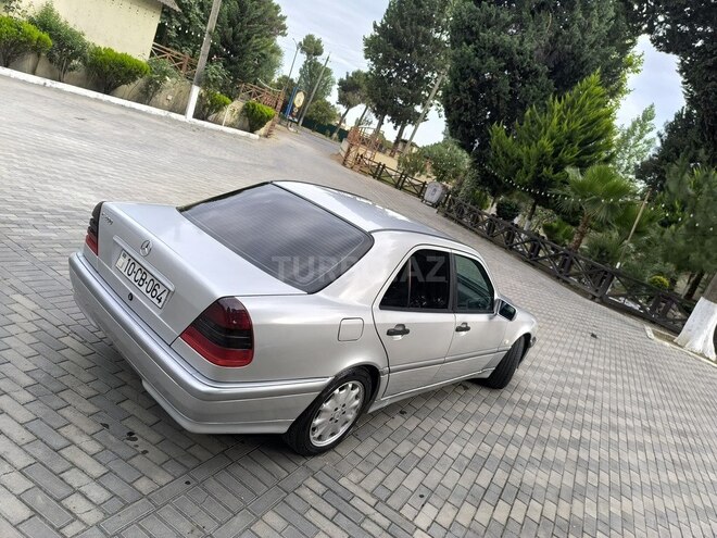 Mercedes C 200 1999, 301,000 km - 2.0 л - Masallı