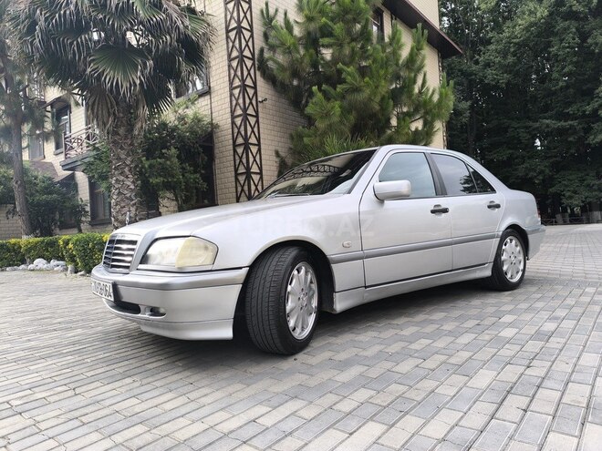Mercedes C 200 1999, 301,000 km - 2.0 л - Masallı