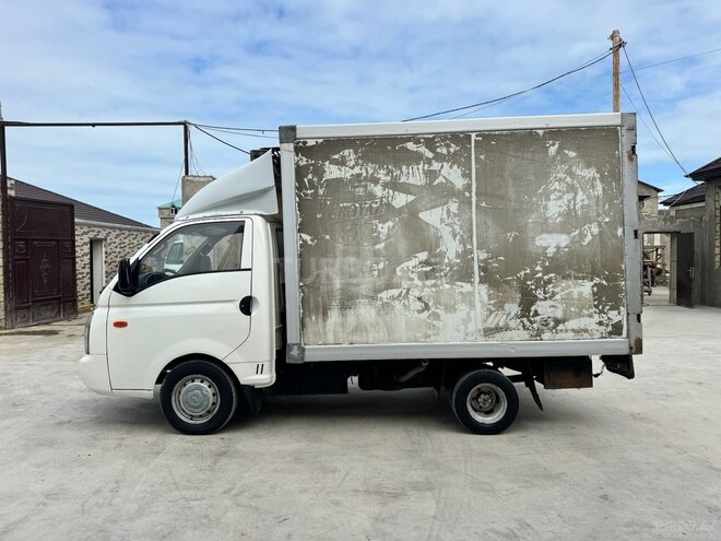 Hyundai H 100 2010, 548,725 km - 2.6 l - Bakı