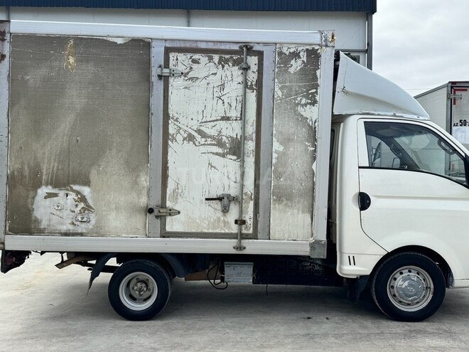 Hyundai H 100 2010, 548,725 km - 2.6 l - Bakı