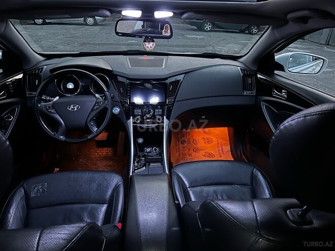 Hyundai Sonata-8