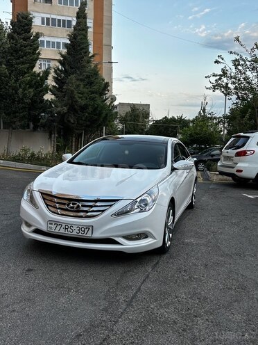Hyundai Sonata-1