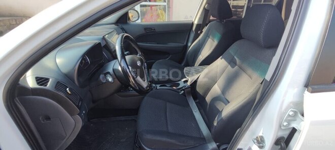 Hyundai i30 2011, 202,000 km - 1.6 l - Bakı