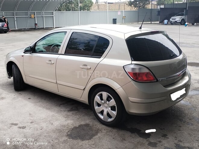 Opel Astra 2005, 105,897 km - 1.4 л - Yevlax