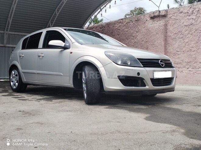 Opel Astra 2005, 105,897 km - 1.4 л - Yevlax