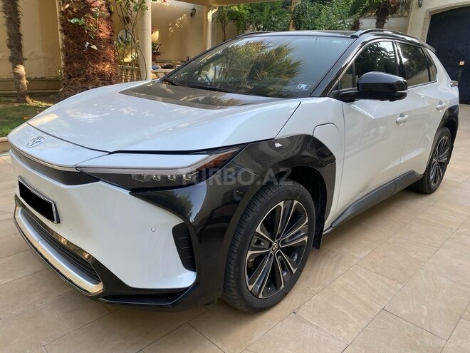 Toyota bZ4X 2023, 41,000 km - 0.0 l - Bakı