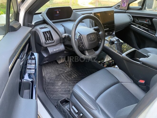 Toyota bZ4X 2023, 41,000 km - 0.0 l - Bakı
