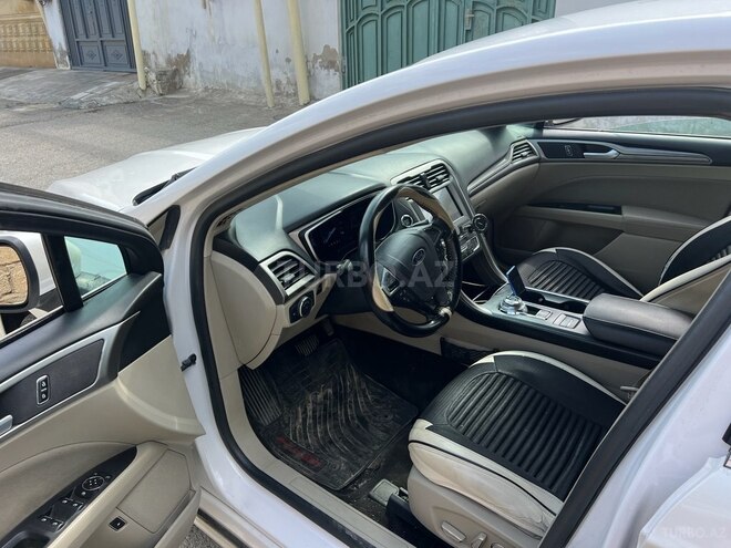 Ford Fusion (North America) 2019, 291,234 km - 2.0 л - Bakı