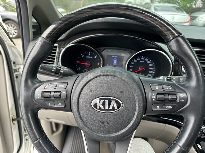 Kia Carnival 2015, 229,000 km - 2.2 l - Bakı