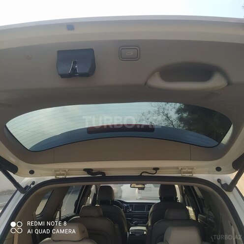 Kia Carnival 2015, 229,000 km - 2.2 l - Bakı