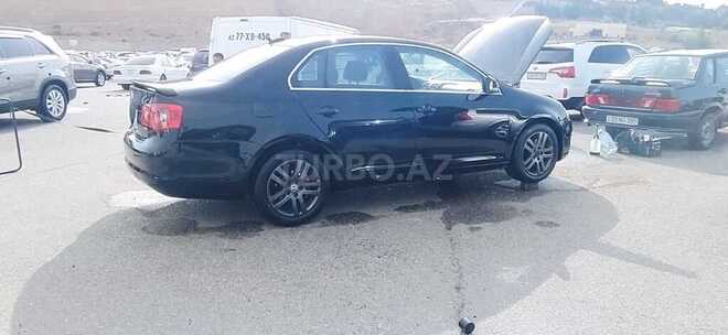 Volkswagen Jetta 2005, 325,500 km - 2.5 l - Bakı