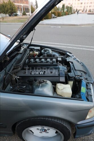 BMW 320 1993, 375,000 km - 2.0 l - Bakı