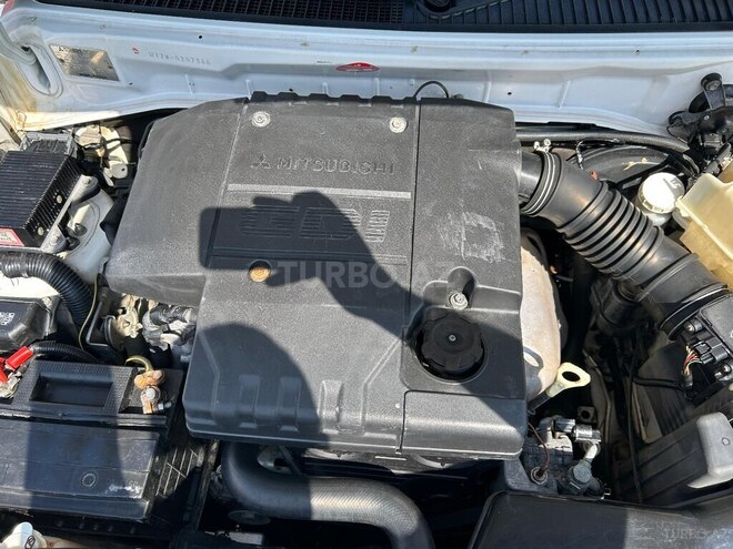 Mitsubishi Pajero io 2001, 220,000 km - 2.0 л - Bakı