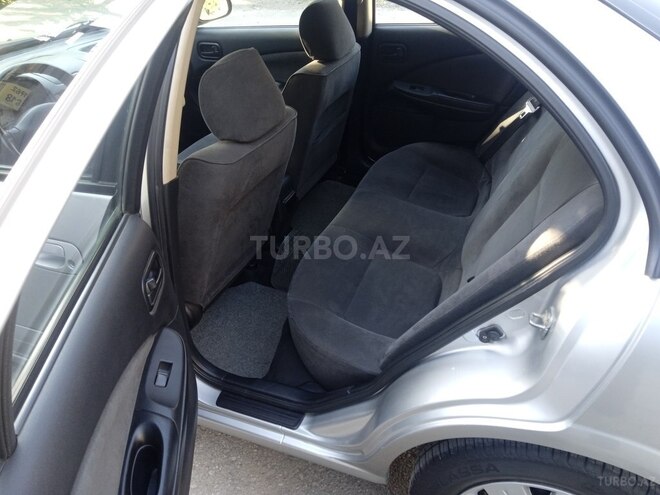 Nissan Sunny-7