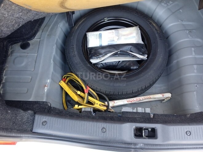 Nissan Sunny-2