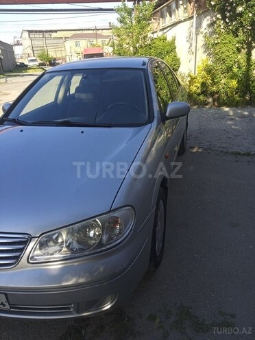 Nissan Sunny-4