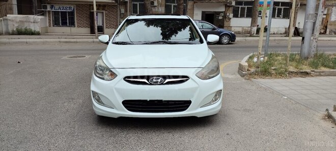 Hyundai Accent 2013, 455,000 km - 1.6 l - Şirvan