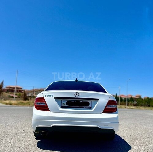 Mercedes C 250 2013, 270,043 km - 1.8 л - Bakı