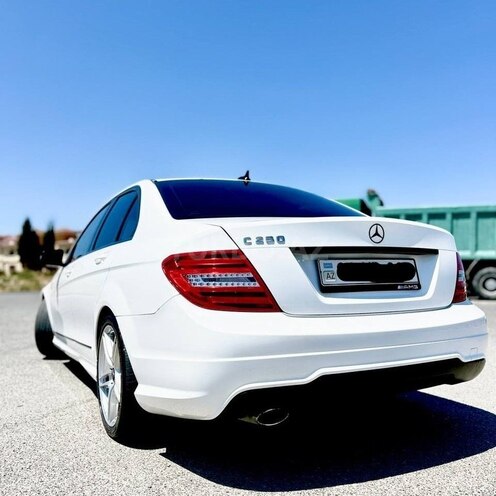 Mercedes C 250 2013, 270,043 km - 1.8 л - Bakı