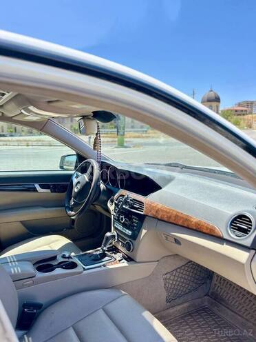 Mercedes C 250 2013, 270,043 km - 1.8 л - Bakı