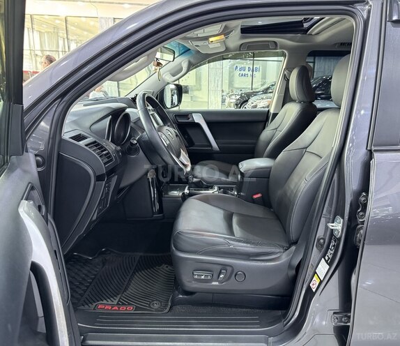 Toyota Land Cruiser Prado-11