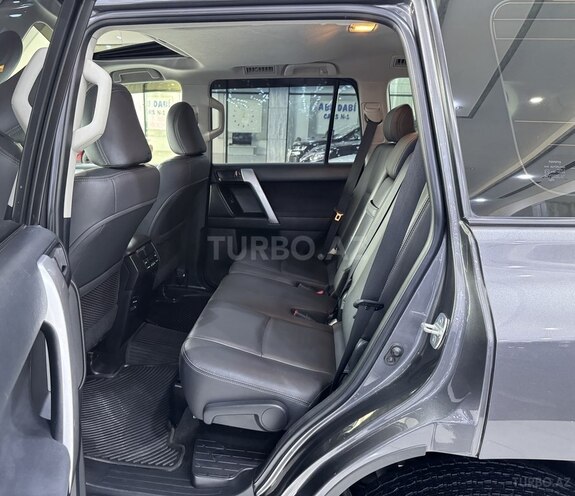 Toyota Land Cruiser Prado-14
