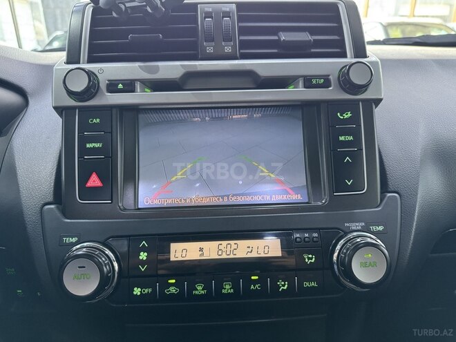 Toyota Land Cruiser Prado-18