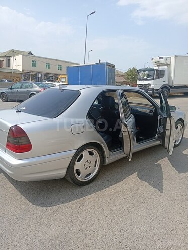 Mercedes C 240-14