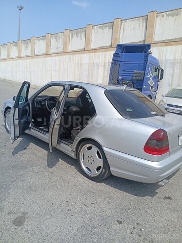 Mercedes C 240-15