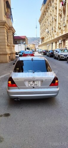 Mercedes C 240-16
