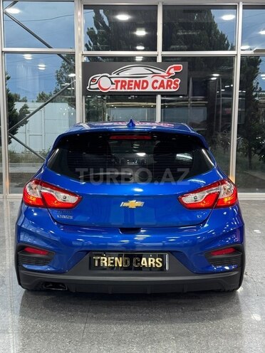 Chevrolet Cruze-11