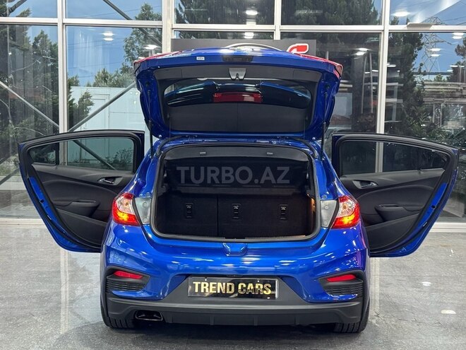 Chevrolet Cruze-12