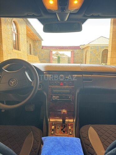 Mercedes E 200 1998, 543,000 km - 2.0 l - Şəmkir