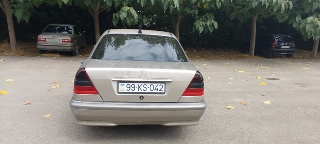 Mercedes C 180 1994, 285,417 km - 1.8 l - Qusar