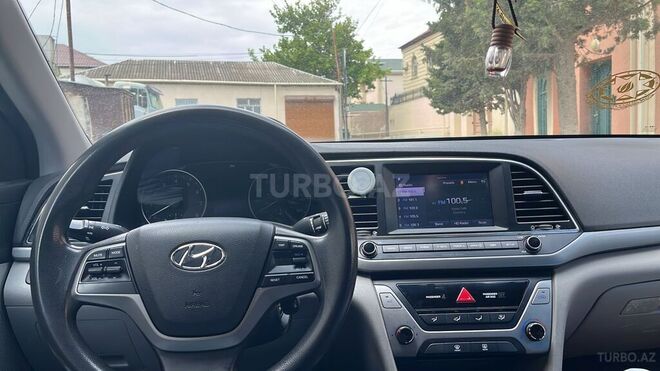Hyundai Elantra 2017, 238,379 km - 2.0 л - Bakı