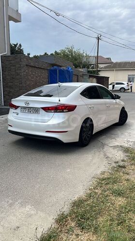 Hyundai Elantra 2017, 238,379 km - 2.0 л - Bakı