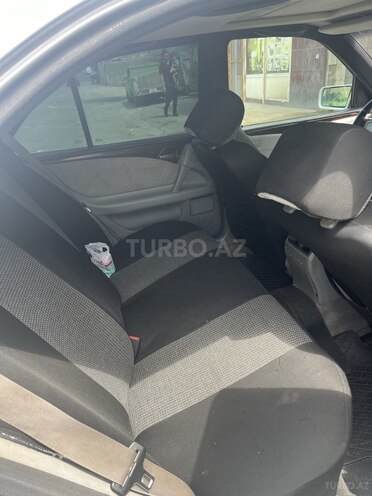 Mercedes E 240 1997, 387,745 km - 2.4 l - Bakı
