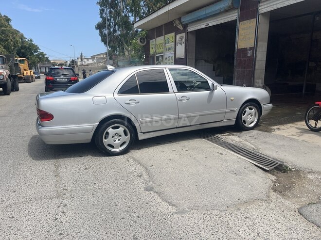 Mercedes E 240 1997, 387,745 km - 2.4 l - Bakı