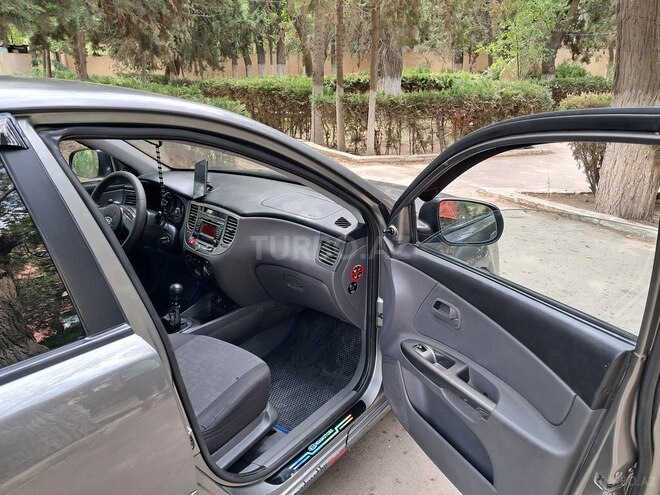 Kia Rio 2010, 318,000 km - 1.4 l - Xırdalan
