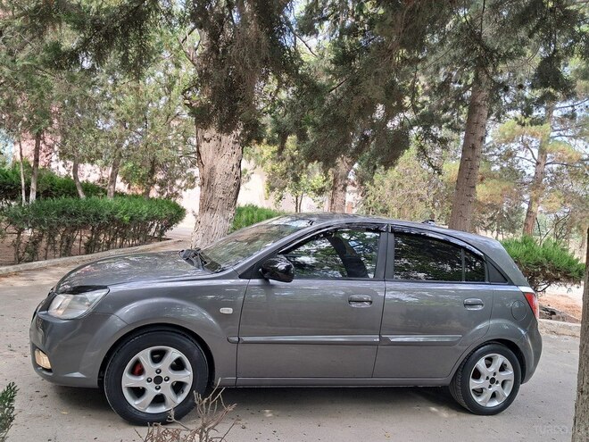Kia Rio 2010, 318,000 km - 1.4 l - Xırdalan