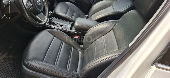 Kia Sorento-14