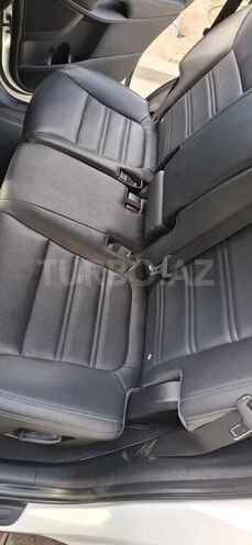 Kia Sorento-17