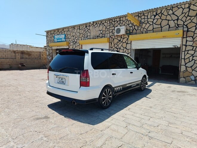 Mitsubishi Chariot 2002, 414,554 km - 2.4 л - Bakı