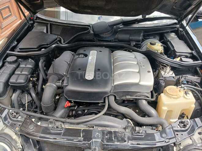Mercedes E 220 d 1999, 317,000 km - 2.2 l - Sumqayıt