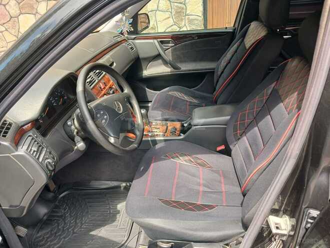 Mercedes E 220 d 1999, 317,000 km - 2.2 l - Sumqayıt