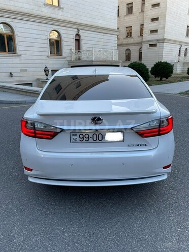 Lexus ES 300h 2016, 70,000 km - 2.5 l - Bakı