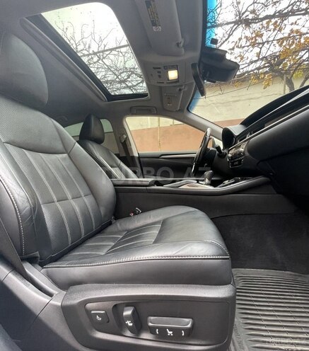 Lexus ES 300h 2016, 70,000 km - 2.5 l - Bakı